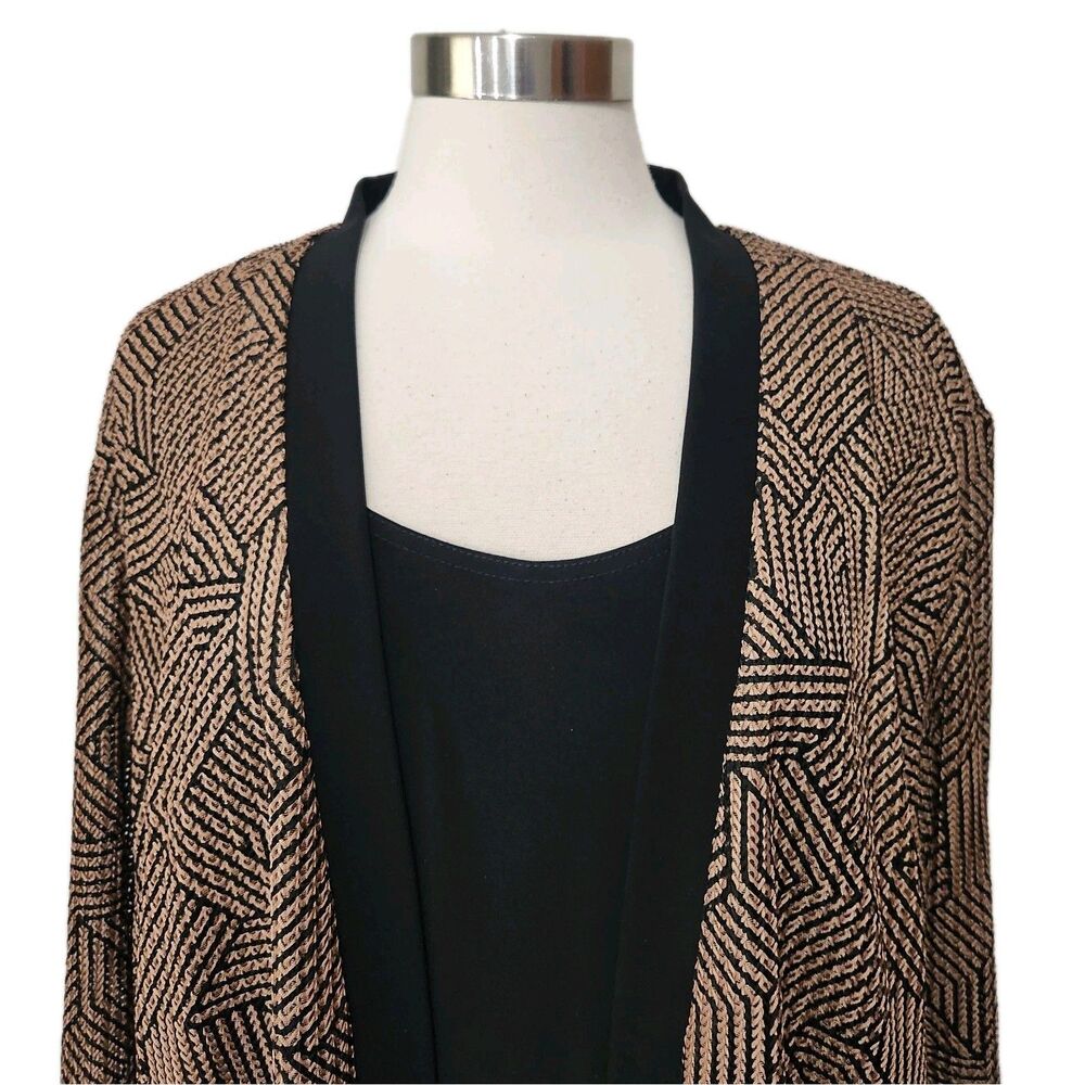 Dressbarn Woman Tunic Top 24W Brown Black Attached Shell Pullover Necklace - Picture 5 of 9